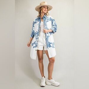 Easel | VGUC Cloud Washed Acid Wash Denim Snap Up Top Jacket Shacket, Small